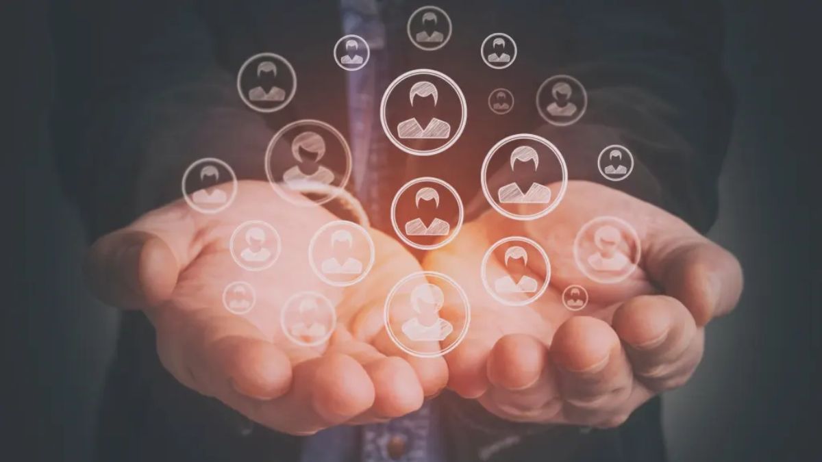 One Product, Many Customers: The Strategy for Multi-Customer Fit